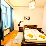 Dzirnavu City Center Apartment