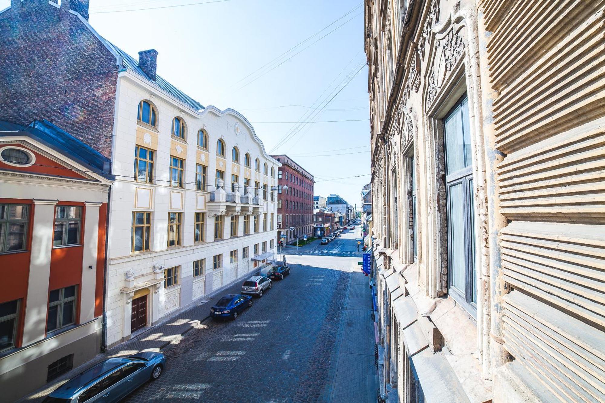 Dzirnavu Center Riga
