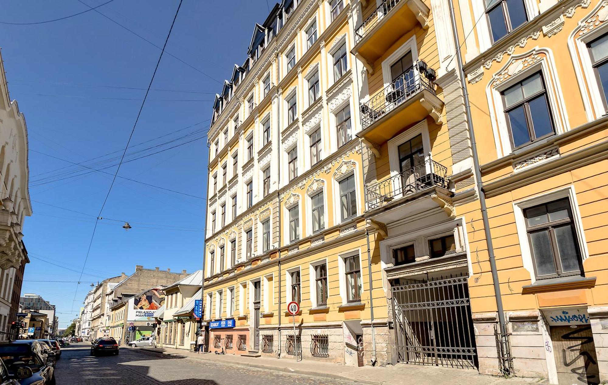 Dzirnavu Center * Riga